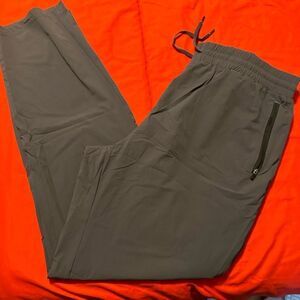 EUC Men’s Joggers